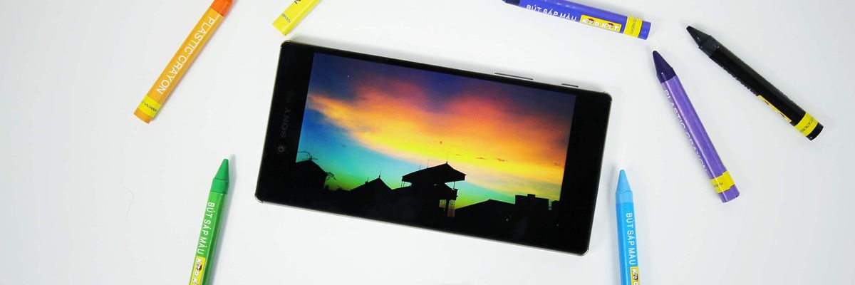 Muộn còn hơn không: Xperia sẽ dùng màn hình OLED từ 2018