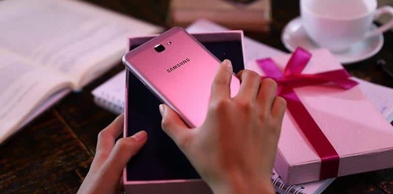 Không phải S series, Galaxy J mới là thứ giúp Samsung vượt mặt Apple
