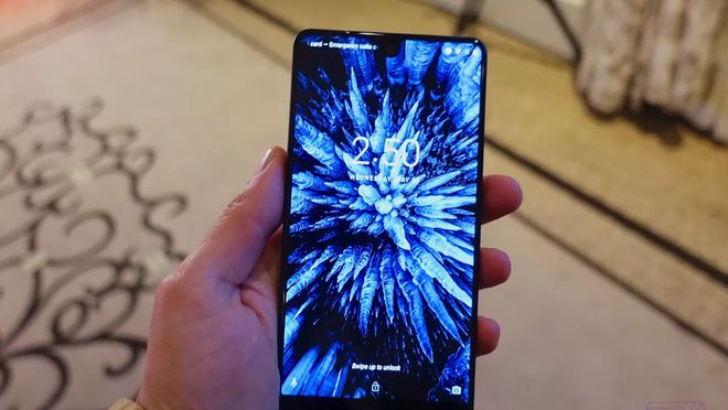 Essential Phone: Những điều bạn cần biết về chiếc smartphone của cha đẻ Android