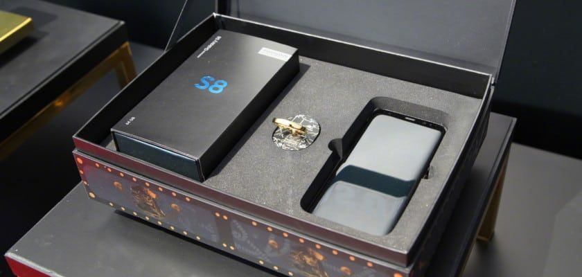 Samsung sắp ra mắt Galaxy S8 phiên bản cướp biển, lấy cảm hứng từ Pirates of the Caribbean