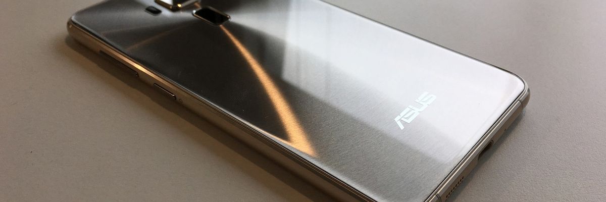 Zenfone 4 bị trì trệ, phải đến cuối tháng Bảy mới được ra mắt
