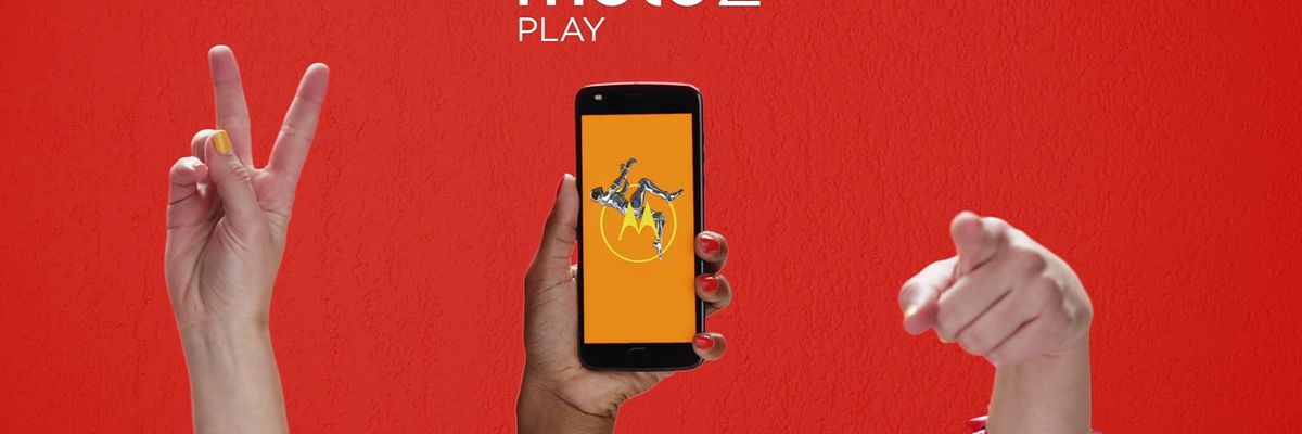 Moto Z2 Play ra mắt: Mỏng 5.5mm, pin 3000mAh, vẫn có phụ kiện Moto Mods
