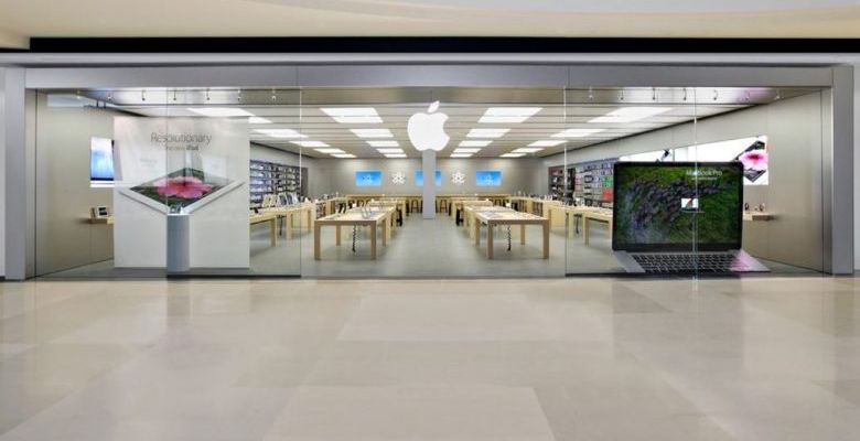 Ba kẻ trộm vừa đánh cắp hơn 300 chiếc iPhone X tại Apple Store San Francisco