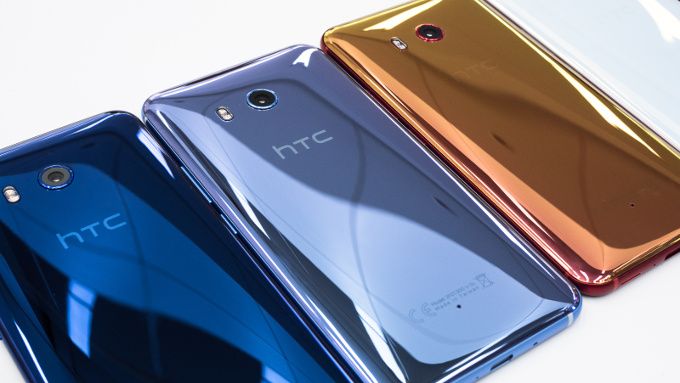 Doanh thu tháng 11 của HTC giảm 26% so với cùng kì năm ngoái