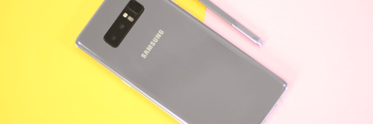 Galaxy Note 8 tím khói lại "khoe dáng" trước giờ lên kệ thị trường Việt Nam