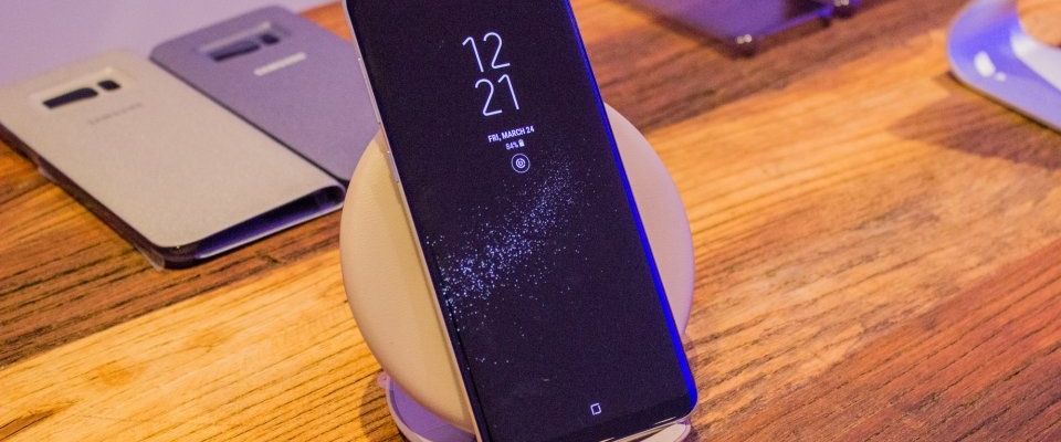 Loạt phụ kiện sạc không dây cho Galaxy S9 và Galaxy S9 Plus tại CellphoneS