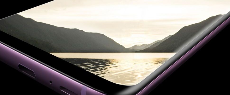 Galaxy S9 vượt mặt iPhone X trở thành smartphone có màn hình đẹp nhất thế giới