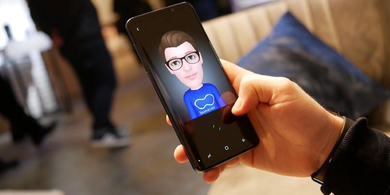 Dìm hàng vui bạn bè bằng AR Emoji trên camera chính của Galaxy S9