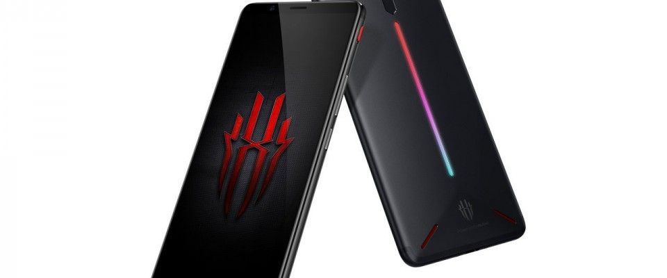 Smartphone chuyên game Nubia Red Magic ra mắt: Snapdragon 835, RAM 8GB, pin 3800mAh, giá từ 399 USD