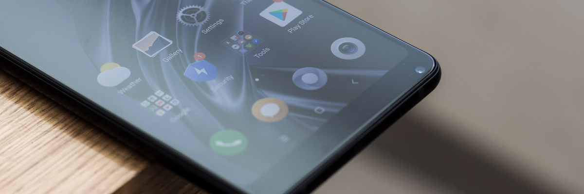 Ngoài Mi 8, Xiaomi sẽ tung ra thêm smartphone khác với màn hình tai thỏ và tính năng nhận diện khuôn mặt 3D