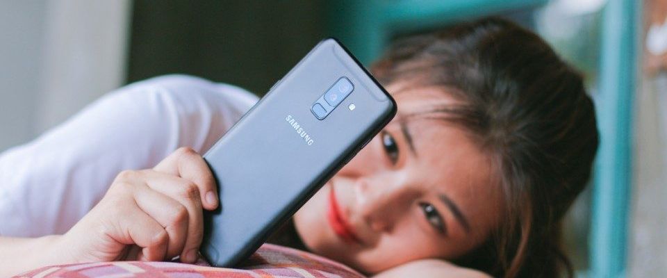 Những địa điểm thu hút giới trẻ khi màn đêm buông xuống ở Hà Nội dưới ống kính Galaxy A6+ (Plus)