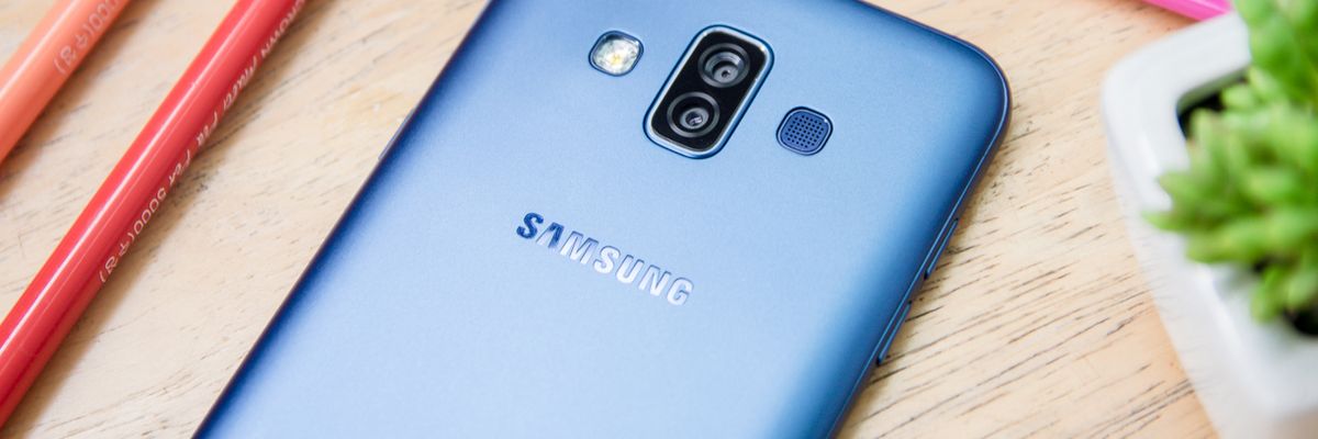 Trên tay Galaxy J7 Duo: Smartphone có camera kép rẻ nhất của Samsung