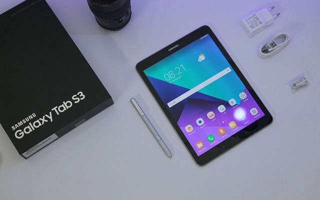 Galaxy Tab S4 có thể sẽ ra mắt vào tháng 8, với hai tùy chọn màu sắc Đen và Xám