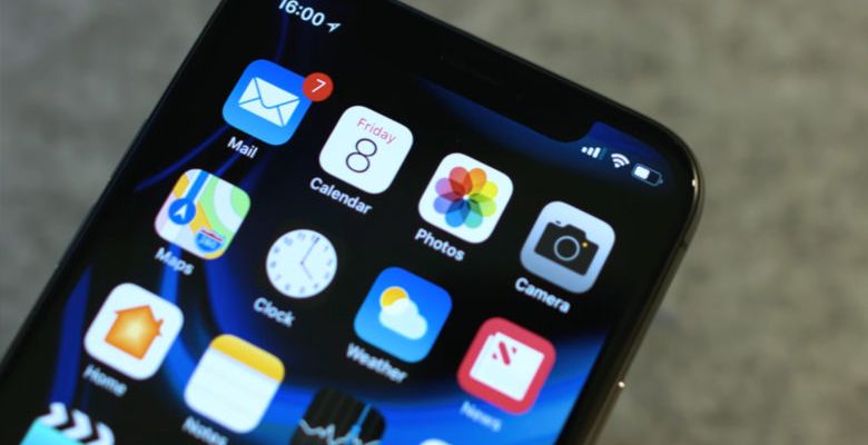 Người dùng than phiền iOS 11.4 khiến pin iPhone tụt nhanh