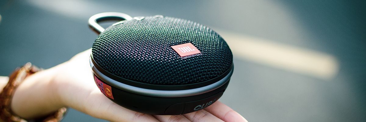 Đánh giá loa JBL Clip 3: thiết kế mới, hoàn thiện cao cấp.