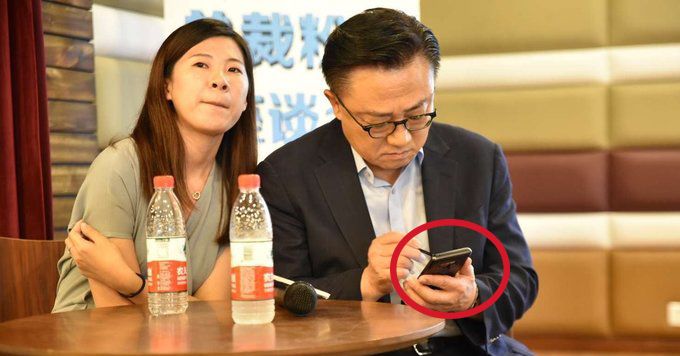 Galaxy Note 9 bất ngờ xuất hiện trên tay CEO của Samsung
