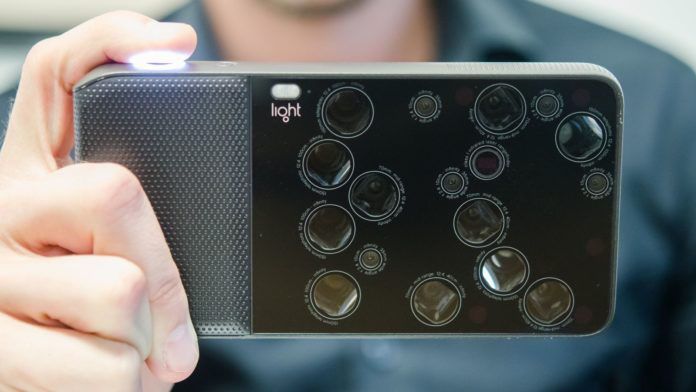 Smartphone 9 camera sắp ra mắt, hứa hẹn chụp thiếu sáng và zoom quang học vô cùng ấn tượng