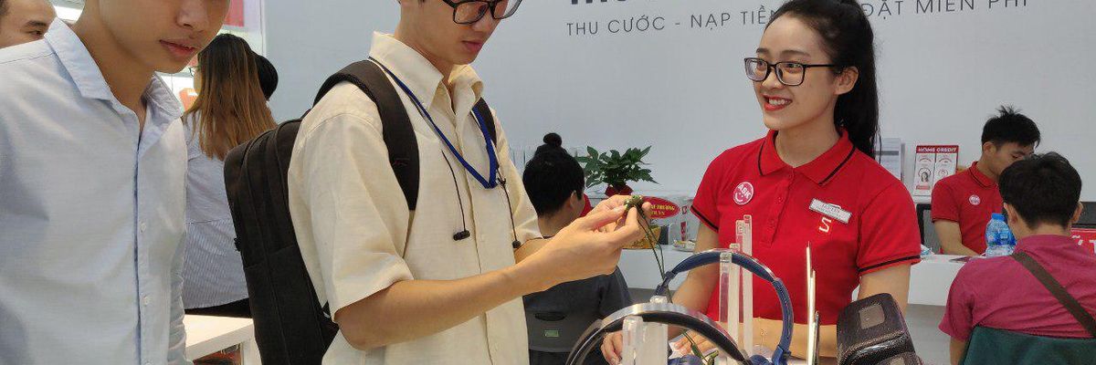 Khai trương tổ hợp CellphoneS - ĐTV đầu tiên, nhận nhiều ưu đãi hấp dẫn