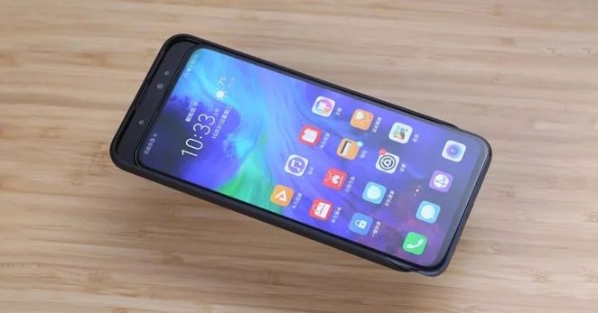 Honor Magic 2 lộ ảnh thực tế với thiết kế trượt thủ công, ba camera ở mặt lưng