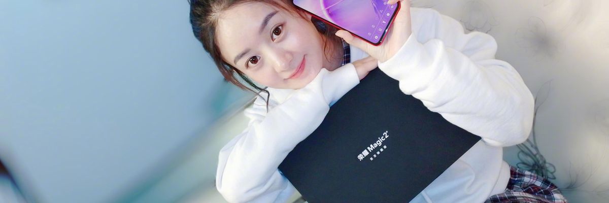 Honor Magic 2 lộ ảnh thực tế: Màn hình tràn cạnh, sử dụng cơ chế trượt như Mi Mix 3