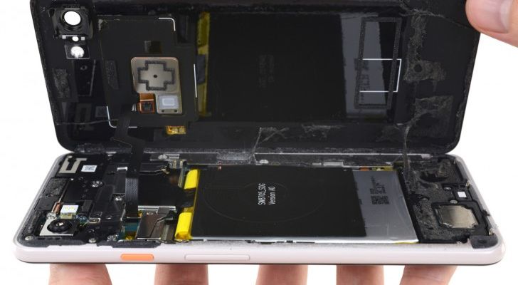 iFixit mổ xẻ Google Pixel 3 XL: Màn hình do Samsung sản xuất, bôi nhiều keo, khó sửa ngang với Note9