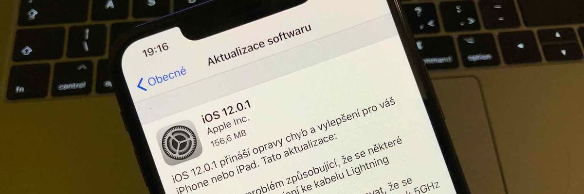 Apple đã khóa sign iOS 11.4.1, người dùng iOS 12 hết đường về iOS 11