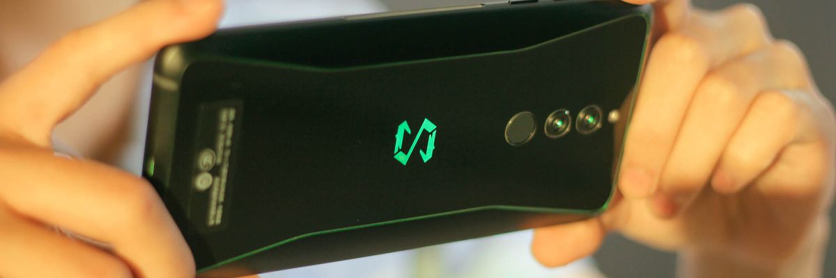 Trên tay Xiaomi Black Shark Helo tại VN: RAM 10GB, có LED RGB, giá 14 triệu đồng