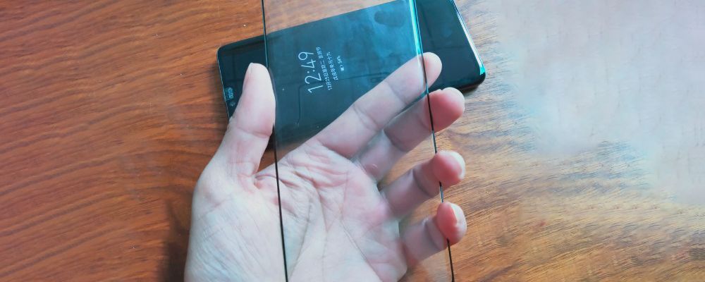 Lộ kính cường lực Galaxy S10 Plus, xác nhận sẽ có camera selfie kép ẩn dưới màn hình
