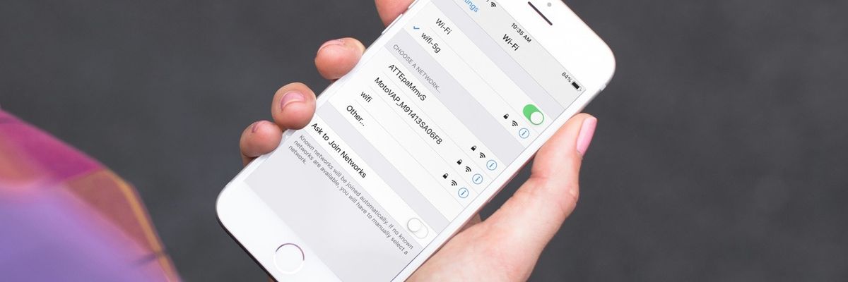 Người dùng iPhone than phiền vì không thể kết nối Wi-Fi sau khi cập nhật iOS 12.1.2