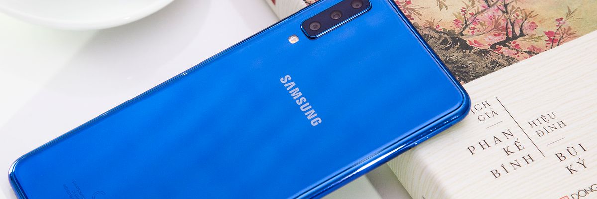 Đánh giá chi tiết Galaxy A7 2018: Không chỉ dừng lại ở 3 camera