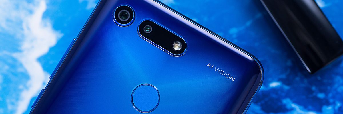 Mổ bụng Honor View 20: Có hệ thống tản nhiệt, màn hình lỗ đục dễ thay thế và sửa chữa