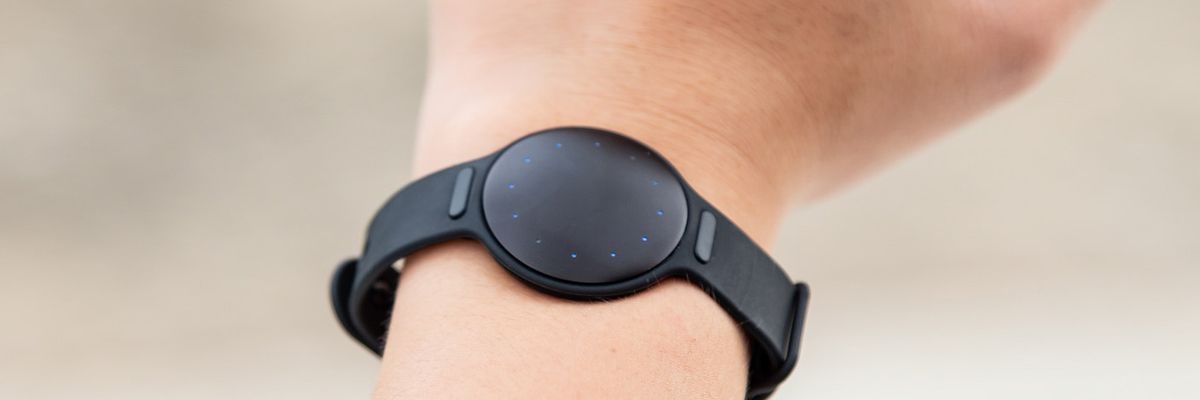 Đánh giá Misfit Shine 2 Sport: Giá cao có tương đồng với chất lượng?