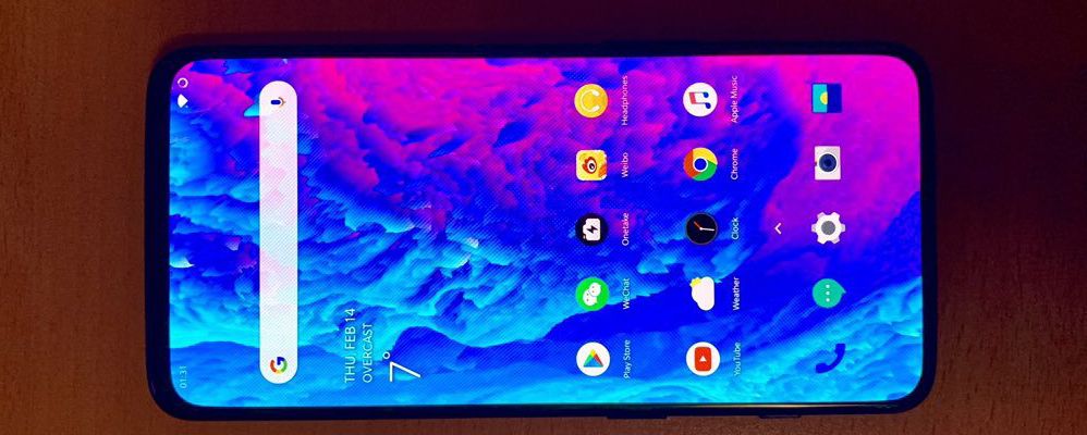 OnePlus 7 lần đầu lộ diện với thiết kế không viền thực thụ, bỏ luôn tai thỏ và giọt nước