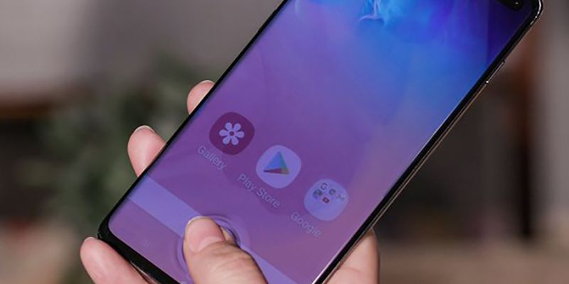 Samsung: Cẩn thận khi sử dụng miếng dán màn hình bên thứ 3 cho bộ đôi Galaxy S10/ S10+