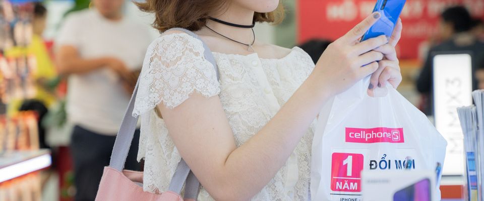Mở bán Galaxy A50 tại CellphoneS, hàng trăm khách hàng đến mua với nhiều ưu đãi khủng!