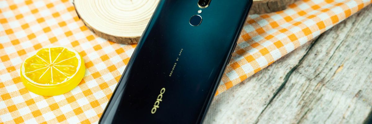 Mở hộp và trên tay OPPO F11: Lựa chọn dành cho người "trót yêu" màn hình giọt nước
