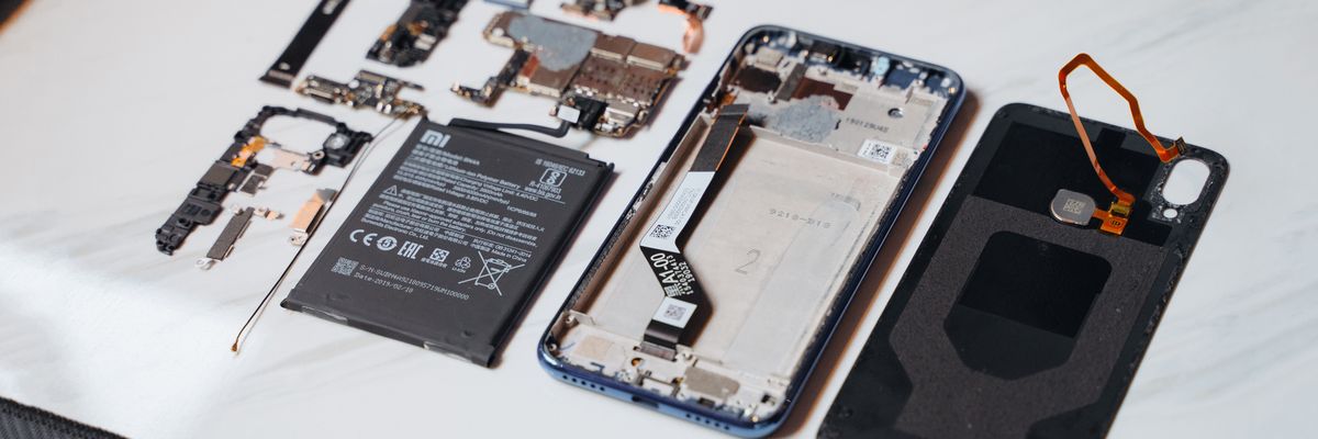 Mổ bụng Redmi Note 7 chính hãng tại VN: Hơi khó mở vì có kháng nước, nhiều linh kiện cao cấp,