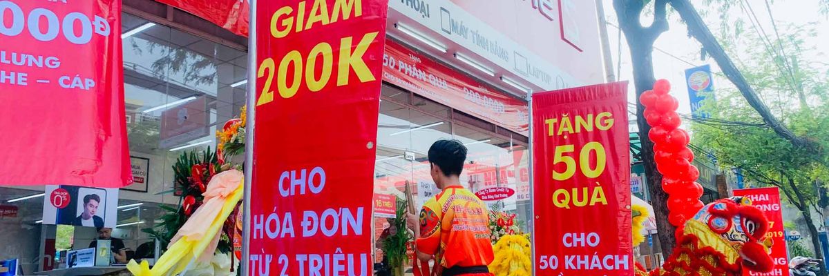 Khai trương cửa hàng "2 trong 1" đầu tiên tại Tân Bình, CellphoneS dành tặng hàng ngàn ưu đãi cho khách hàng