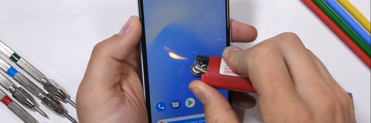 Thử nghiệm độ bền Pixel 3a: Nhựa thì nhựa nhưng rất cứng cáp