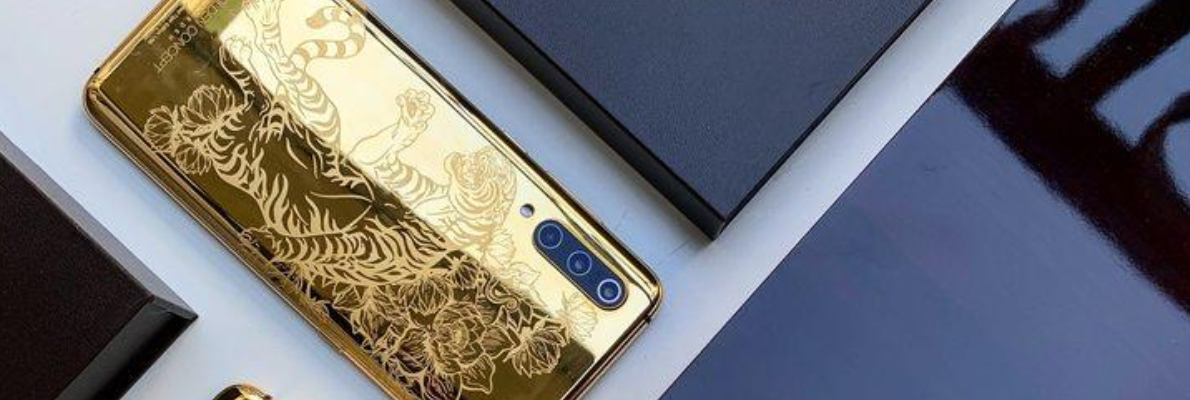 Xiaomi Mi 9 cấu hình khủng, giá rẻ sắp có phiên bản mạ vàng 24K?