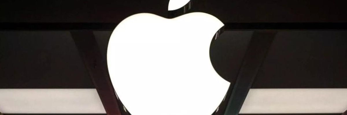 Apple bị kiện vì bán thông tin cá nhân của người dùng iTunes
