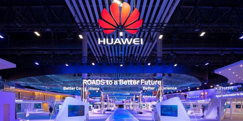 Đích thân sếp Huawei thừa nhận công ty không thể chiếm ngôi vương của Samsung trong năm nay