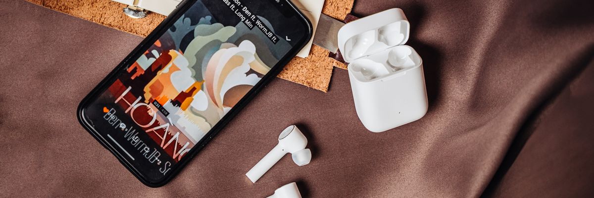 Trên tay Xiaomi AirDots Pro: AirPods phiên bản giá chỉ bằng 1/3, có cả cảm ứng và chống ồn chủ động xịn hơn bản gốc