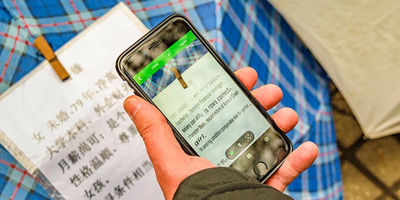 Bản cập nhật mới giúp Google Translate hỗ trợ dịch trực tiếp tiếng Việt qua camera
