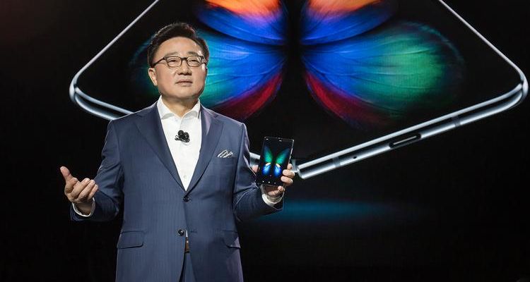 Galaxy Fold tiếp tục bị trì hoãn bán ra thị trường vì chưa khắc phục được lỗi