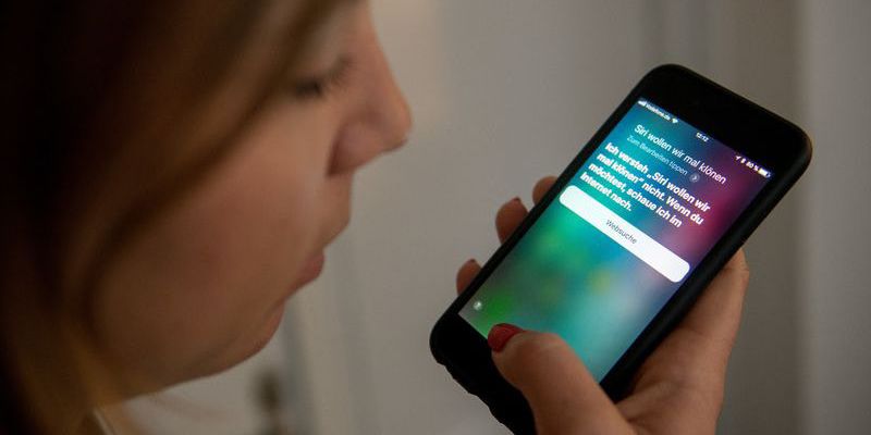 Apple xin lỗi người dùng vì đã nghe lén qua Siri, hứa sẽ thay đổi