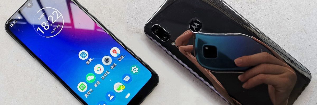 Moto E6 Plus lộ ảnh thực tế với màn hình giọt nước, camera kép ở mặt lưng