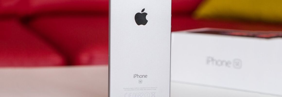 Chiếc iPhone SE nhỏ gọn bất ngờ được “hồi sinh” với giá siêu rẻ, chỉ từ 2 triệu đồng