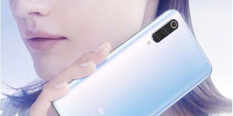 Xiaomi Mi 9 Pro 5G màu trắng xuất hiện ấn tượng trong hình ảnh báo chí chính thức
