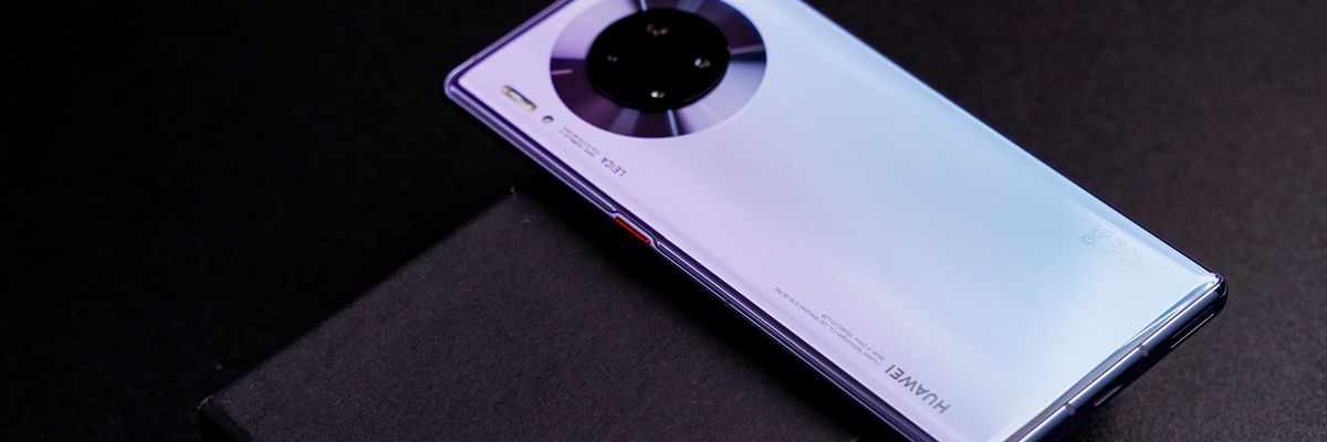 Trên tay Huawei Mate 30 Pro: Màn hình cong tràn cạnh, không phím tăng giảm âm lượng, cài được CH Play